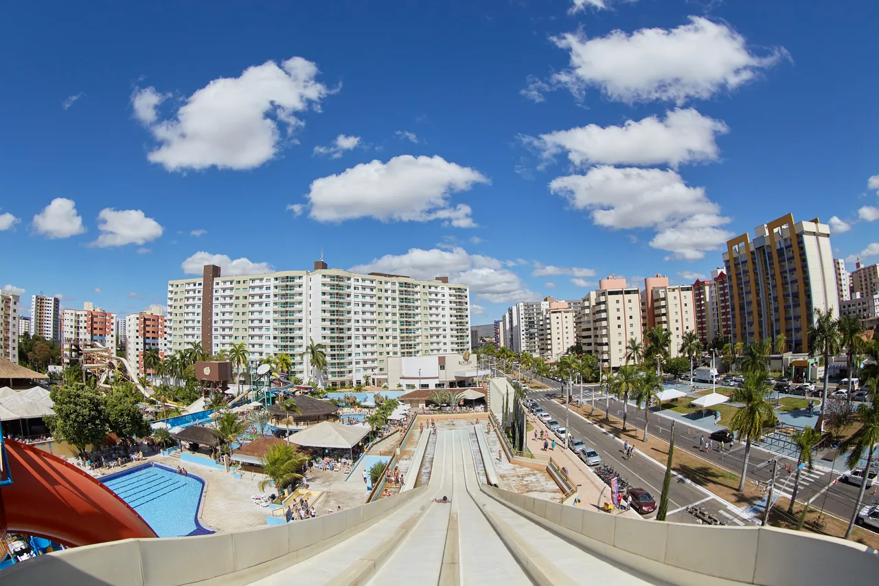Toboáguas e piscinas do Clube Privé